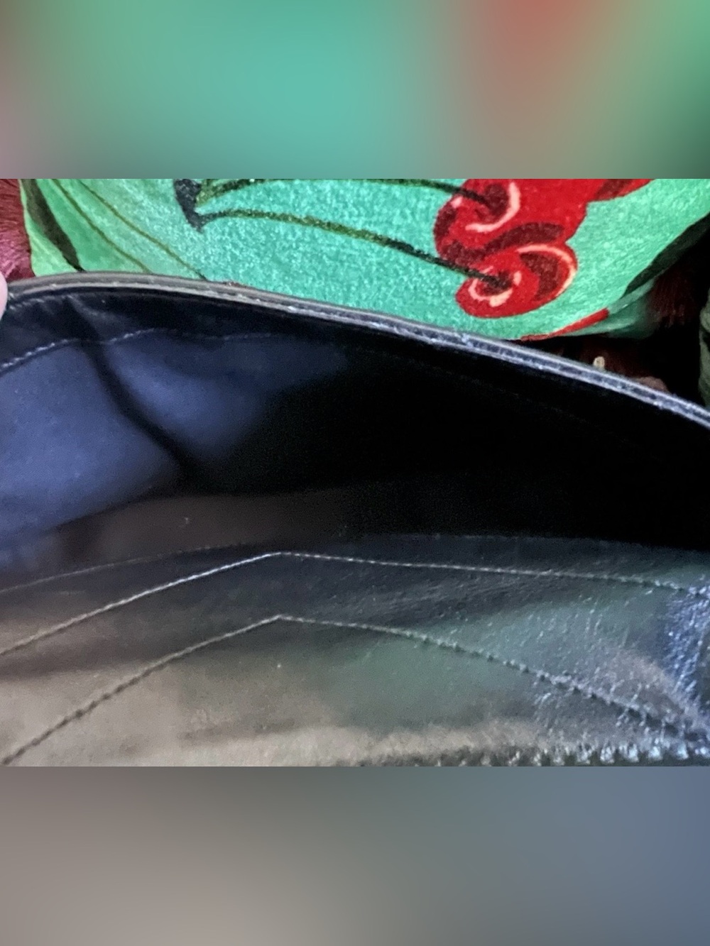 Saint Laurent Niki Medium Shoulder Bag – Black Smooth Calfskin - 100% Authentic - Picture 7 of 15